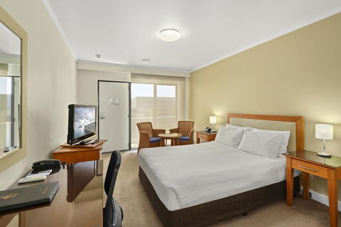 Ibis Styles Port Macquarie - Rental Cars 34