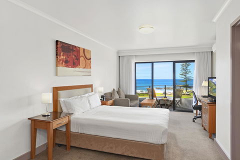 Ibis Styles Port Macquarie - Rental Cars 14