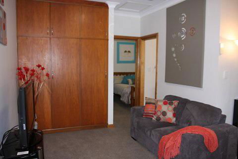 Owl Place In Hahndorf - Rental Cars 1