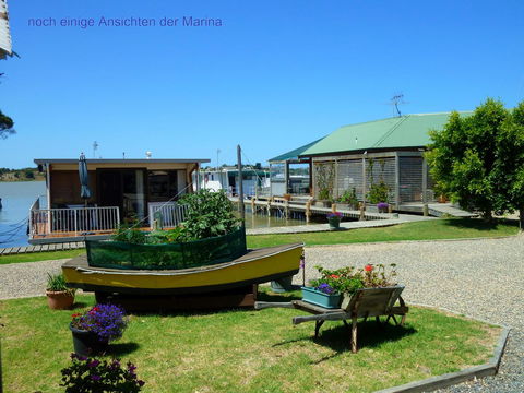 Boat Haven Studios - Rental Cars 5