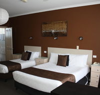 Lakeview Motel and Apartments - Rental Cars
