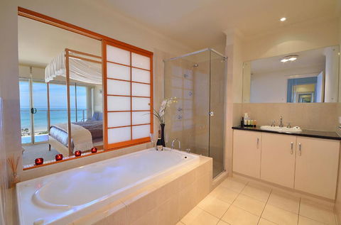 Adelaide Luxury Beach House - Rental Cars 11