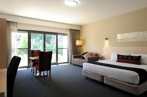 The Barn Accommodation - Rental Cars 34