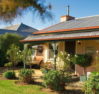 Ruby's Cottage - Rental Cars