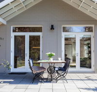 The Folly - Rental Cars