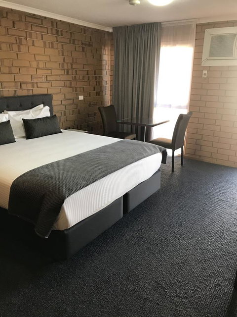 Frewville Motor Inn - Rental Cars 31