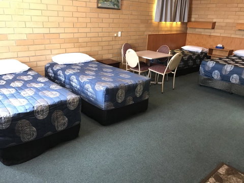 Frewville Motor Inn - Rental Cars 14