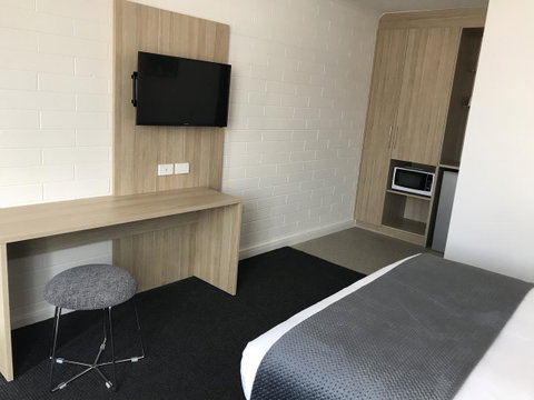 Frewville Motor Inn - Rental Cars 15