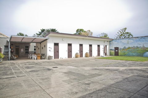 The Old Mount Gambier Gaol - Rental Cars 20