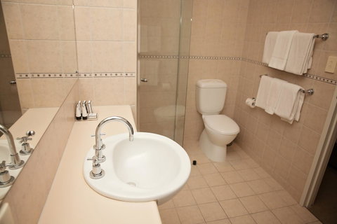 Mawson Lakes Hotel - Rental Cars 41