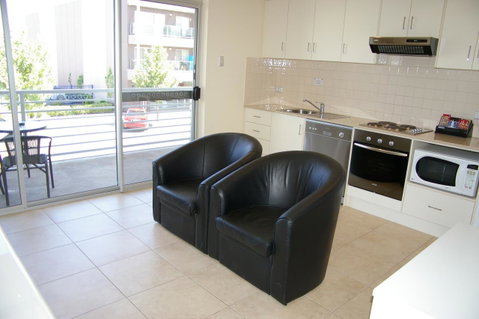 Mawson Lakes Hotel - Rental Cars 29
