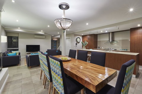Club Wyndham Dunsborough, Trademark Collection By Wyndham - Rental Cars 32