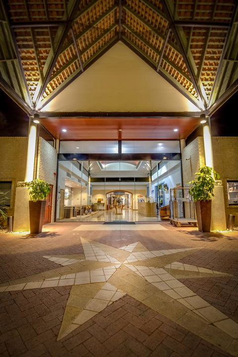Club Wyndham Dunsborough, Trademark Collection By Wyndham - Rental Cars 24