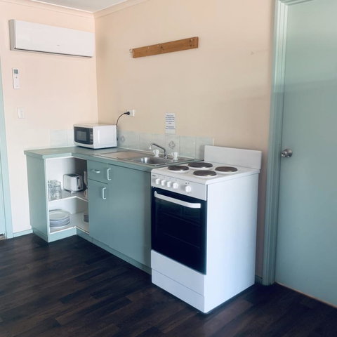 Bay Lodge - Rental Cars 5