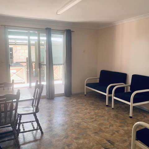 Bay Lodge - Rental Cars 18