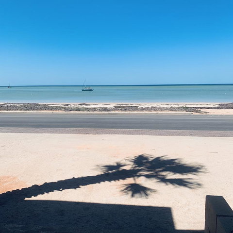 Bay Lodge - Rental Cars 14