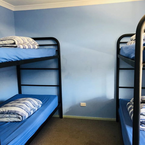 Bay Lodge - Rental Cars 41