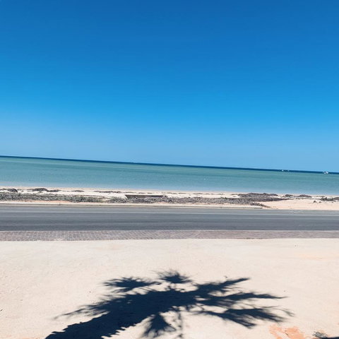 Bay Lodge - Rental Cars 12