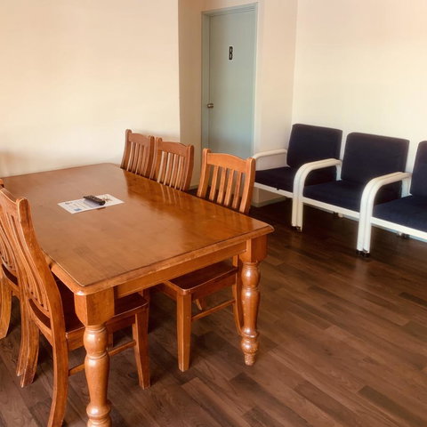 Bay Lodge - Rental Cars 6