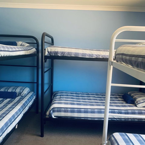 Bay Lodge - Rental Cars 20