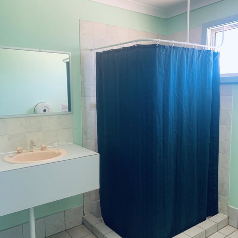 Bay Lodge - Rental Cars 17