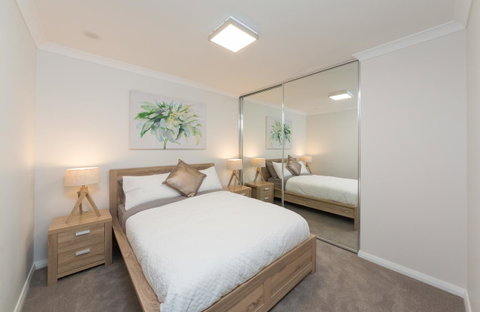Yaran Suites - Rental Cars 19