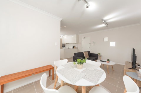 Yaran Suites - Rental Cars 29