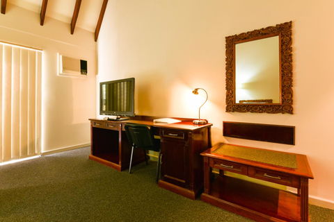 Sanno Marracoonda Perth Airport Hotel - Rental Cars 14