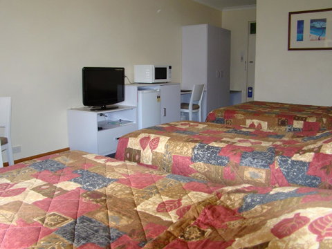 Dunsborough Central Motel - Rental Cars 7