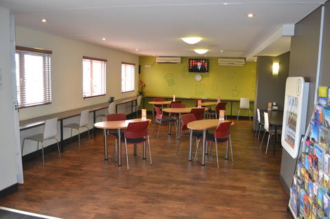 Ibis Budget Perth Airport - Rental Cars 24