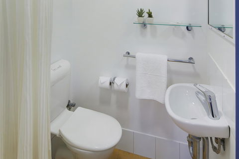 Ibis Budget Perth Airport - Rental Cars 8