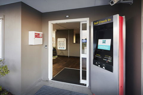 Ibis Budget Perth Airport - Rental Cars 5