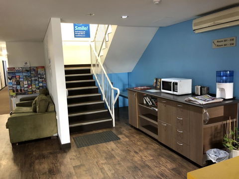 Ibis Budget Perth Airport - Rental Cars 12