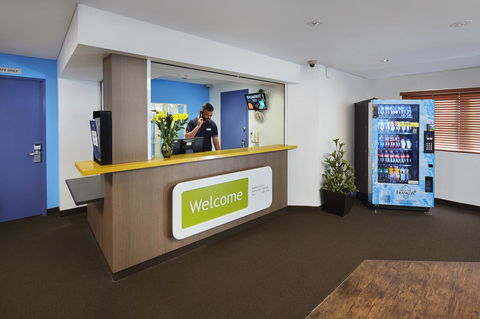 Ibis Budget Perth Airport - Rental Cars 3