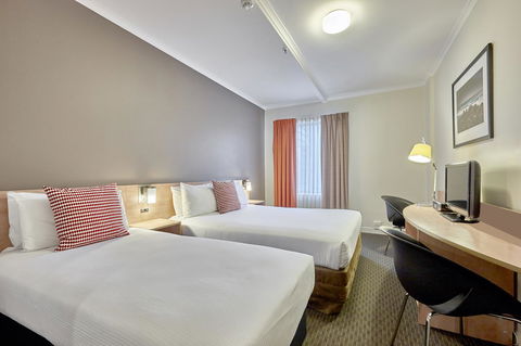 Ibis Perth - Rental Cars 7