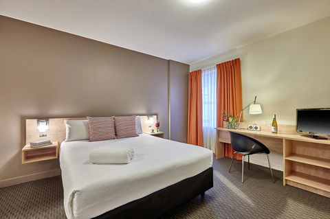 Ibis Perth - Rental Cars 5
