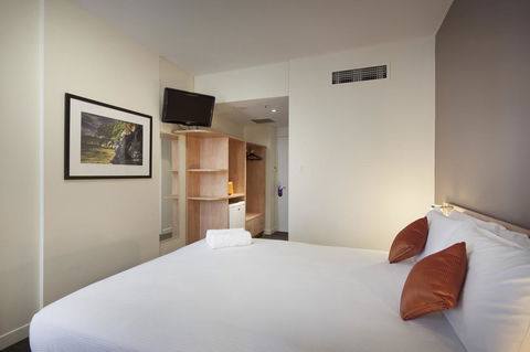 Ibis Perth - Rental Cars 25