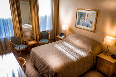 European Hotel - Rental Cars 3