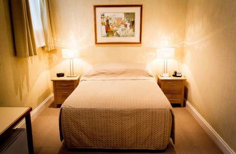 European Hotel - Rental Cars 35