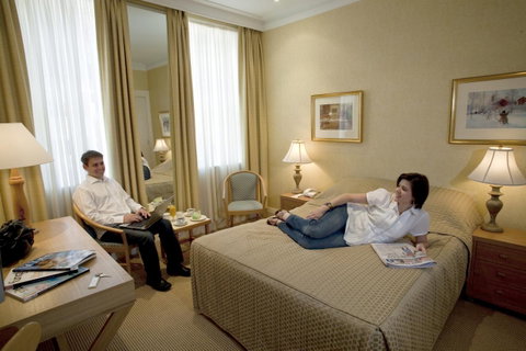 European Hotel - Rental Cars 8