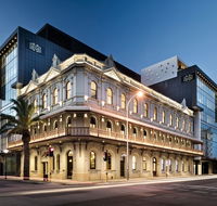 The Melbourne Hotel - Rental Cars