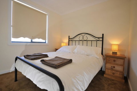 Palm Beach Manor - Rental Cars 11