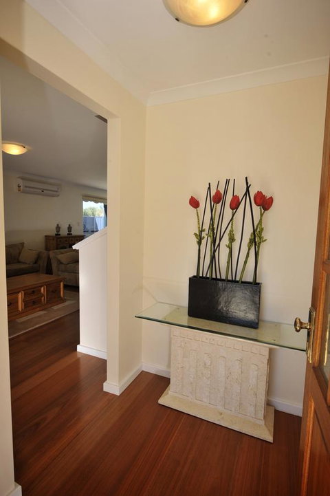 Palm Beach Manor - Rental Cars 1