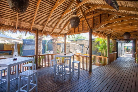 Leisure Inn Hotel Rockingham - Rental Cars 21