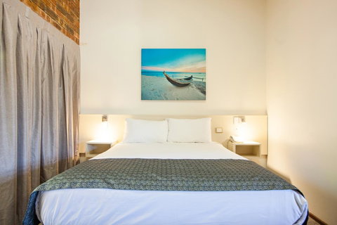 Leisure Inn Hotel Rockingham - Rental Cars 26