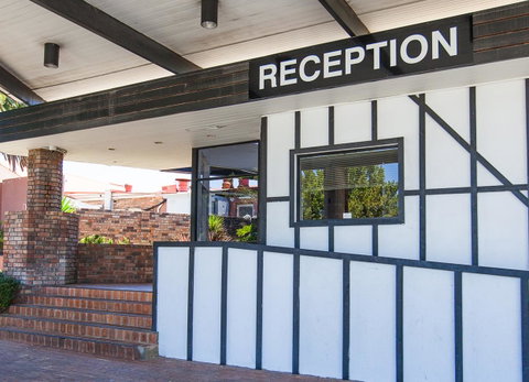 Leisure Inn Hotel Rockingham - Rental Cars 39