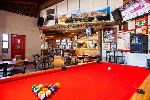 Leisure Inn Hotel Rockingham - Rental Cars 5