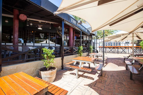 Leisure Inn Hotel Rockingham - Rental Cars 19