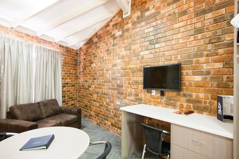 Leisure Inn Hotel Rockingham - Rental Cars 30