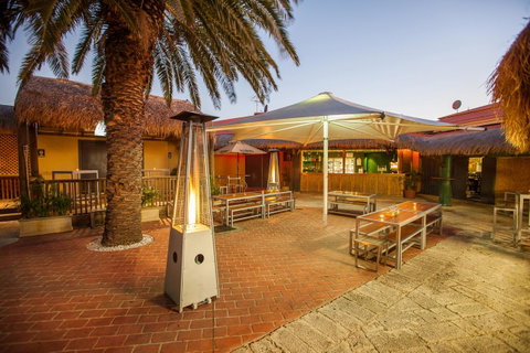 Leisure Inn Hotel Rockingham - Rental Cars 37